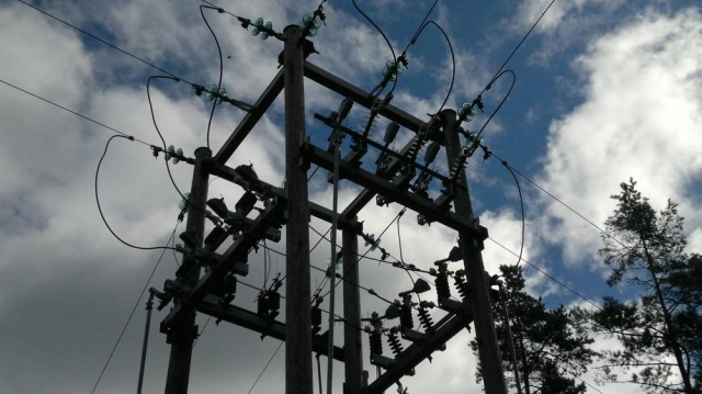 Venkovní odpínače, úsečníky a odpojovače