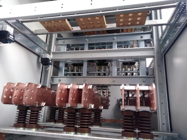 Air insulated LV, MV switchgears, Generator switchgears, Transient cabinets