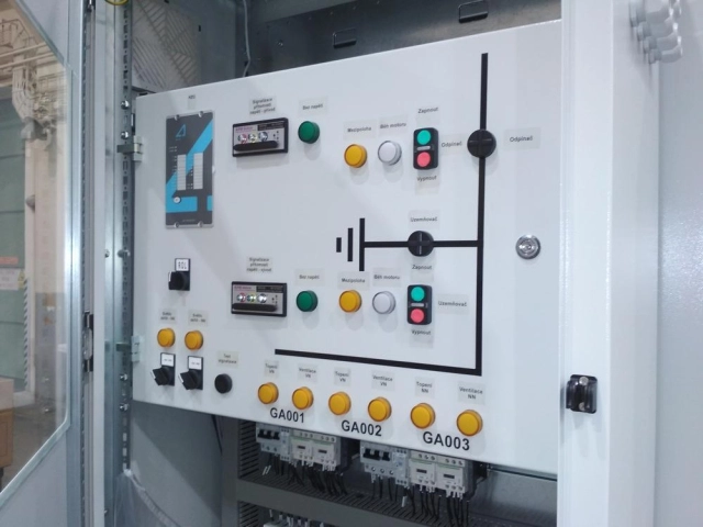 Air insulated LV, MV switchgears, Generator switchgears, Transient cabinets