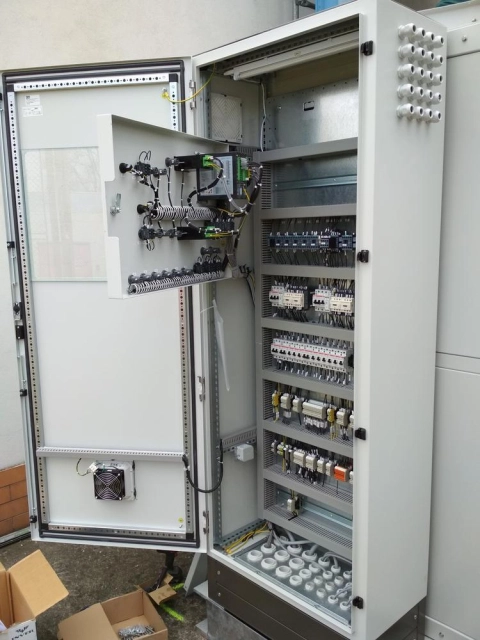 Air insulated LV, MV switchgears, Generator switchgears, Transient cabinets