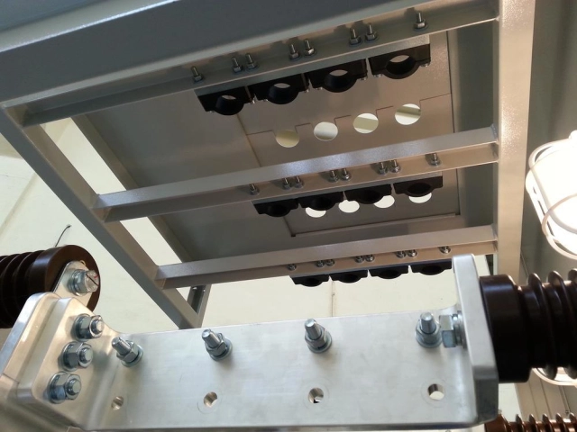 Air insulated LV, MV switchgears, Generator switchgears, Transient cabinets