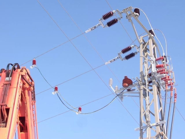 Indoor and outdoor, hand or motor drives