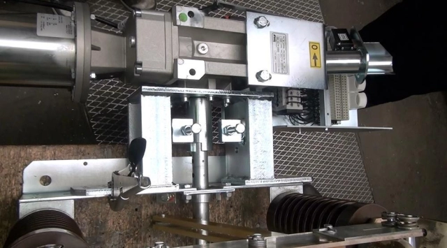 Indoor and outdoor, hand or motor drives